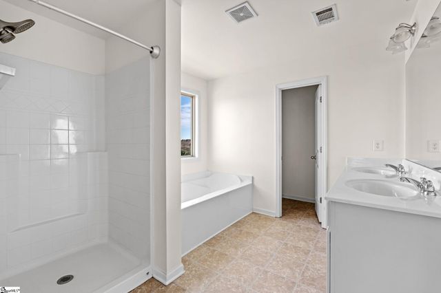 11 Phaeton Avenue, Simpsonville, SC 29680