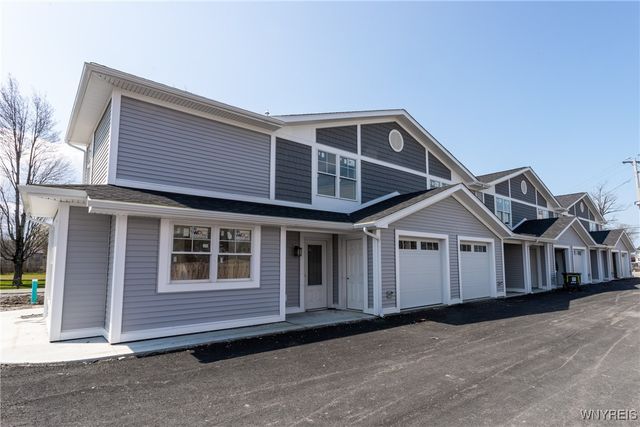 8979 Iroquois Street, Evans, NY 14006