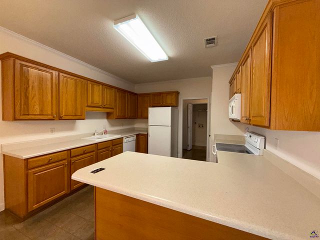 125 SaraKay Circle, Macon, GA 31216