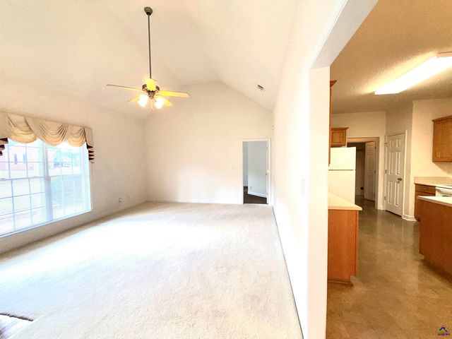 125 SaraKay Circle, Macon, GA 31216