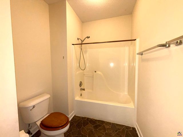 125 SaraKay Circle, Macon, GA 31216