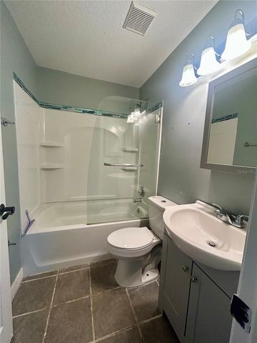 622 CRYSTALS BOULEVARD, Winter Haven, FL 33884