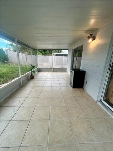 622 CRYSTALS BOULEVARD, Winter Haven, FL 33884