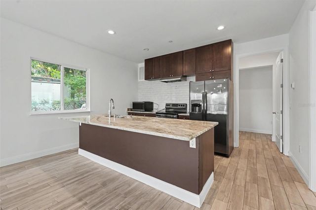 1018 7TH AVENUE S, St Petersburg, FL 33705
