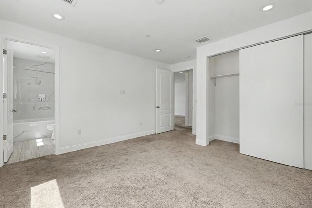 1018 7TH AVENUE S, St Petersburg, FL 33705