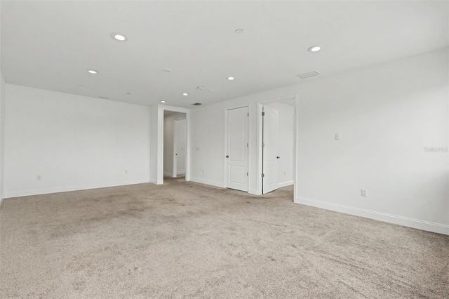 1018 7TH AVENUE S, St Petersburg, FL 33705