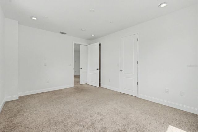 1018 7TH AVENUE S, St Petersburg, FL 33705