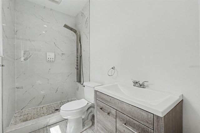 1018 7TH AVENUE S, St Petersburg, FL 33705