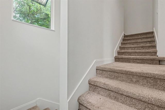 1018 7TH AVENUE S, St Petersburg, FL 33705