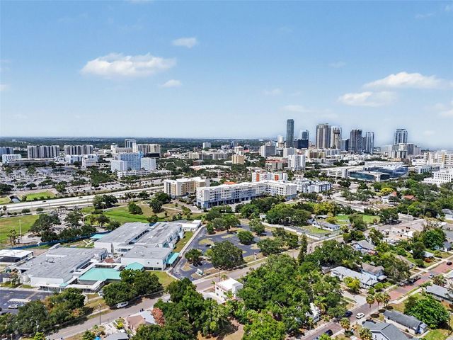 1018 7TH AVENUE S, St Petersburg, FL 33705