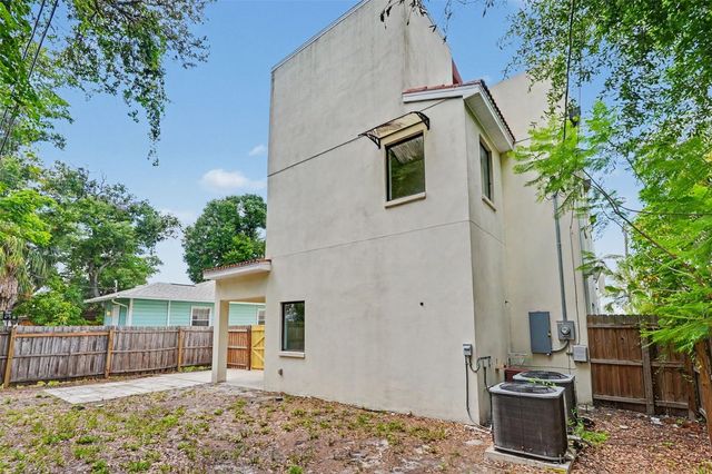 1018 7TH AVENUE S, St Petersburg, FL 33705