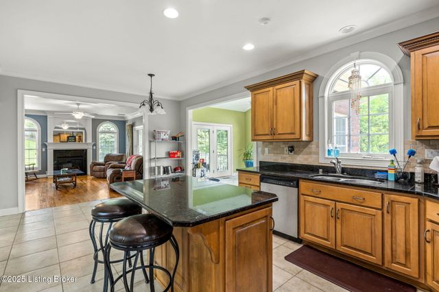 4820 Stanley Farm Ct, La Grange, KY 40031