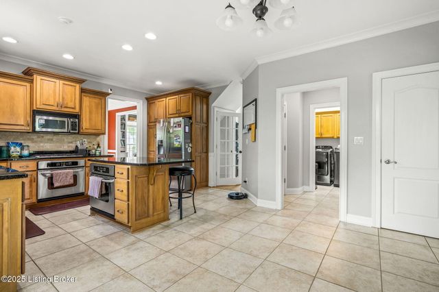 4820 Stanley Farm Ct, La Grange, KY 40031