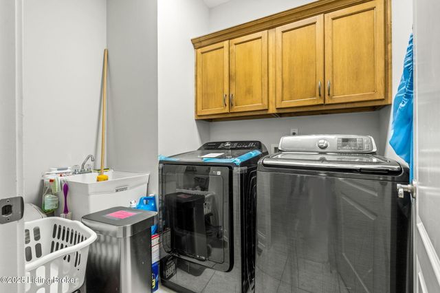 4820 Stanley Farm Ct, La Grange, KY 40031