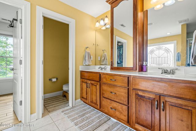 4820 Stanley Farm Ct, La Grange, KY 40031