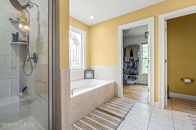 4820 Stanley Farm Ct, La Grange, KY 40031