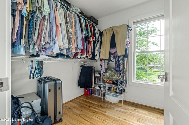 4820 Stanley Farm Ct, La Grange, KY 40031