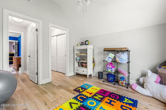 4820 Stanley Farm Ct, La Grange, KY 40031