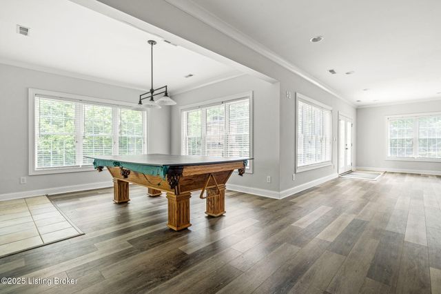 4820 Stanley Farm Ct, La Grange, KY 40031