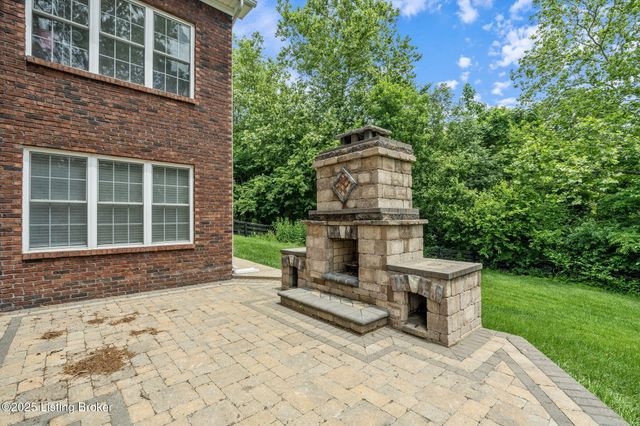 4820 Stanley Farm Ct, La Grange, KY 40031