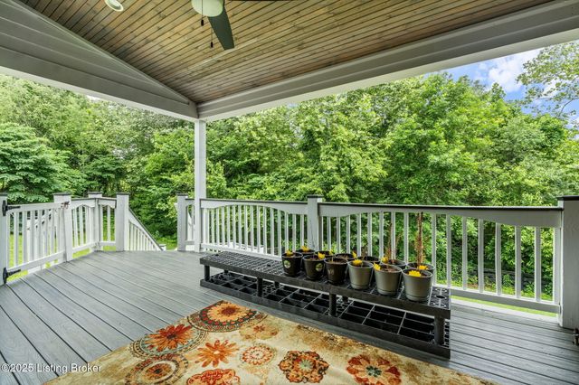 4820 Stanley Farm Ct, La Grange, KY 40031