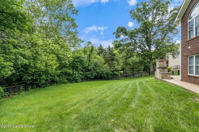 4820 Stanley Farm Ct, La Grange, KY 40031