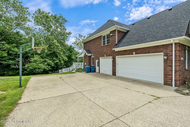 4820 Stanley Farm Ct, La Grange, KY 40031