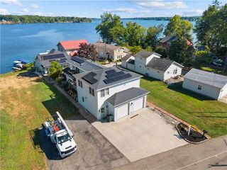 664 Pine Drive, Lake Milton, OH 44429