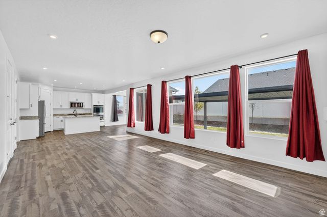 7031 W ECHOMOUNT RD, West Valley City, UT 84081