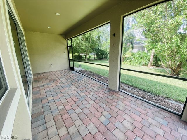 2108 SW 28th TER, Cape Coral, FL 33914