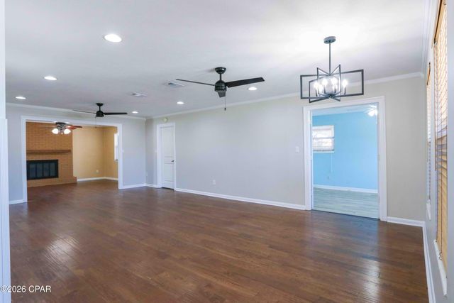 1856 Airport Circle, Panama City, FL 32405