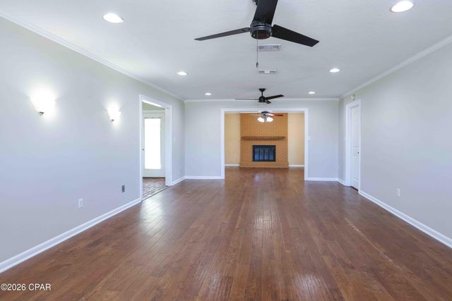 1856 Airport Circle, Panama City, FL 32405