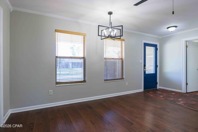 1856 Airport Circle, Panama City, FL 32405
