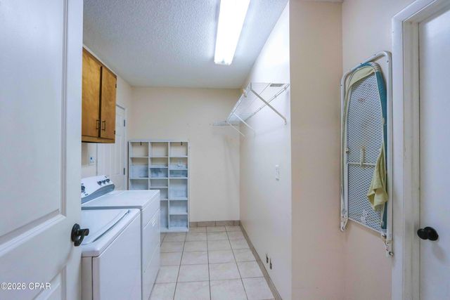 1856 Airport Circle, Panama City, FL 32405