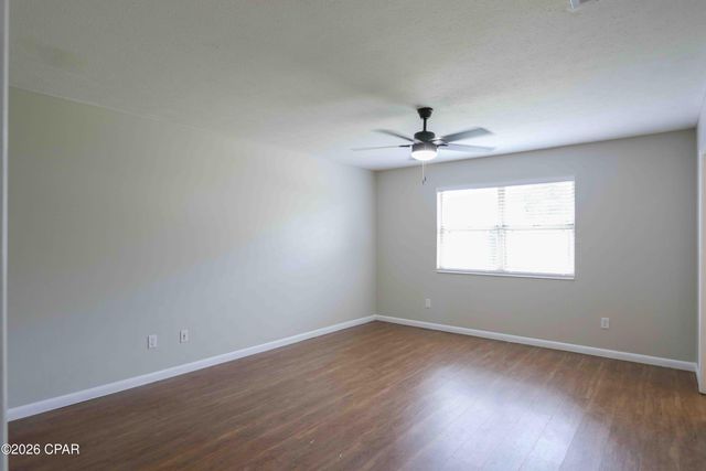 1856 Airport Circle, Panama City, FL 32405