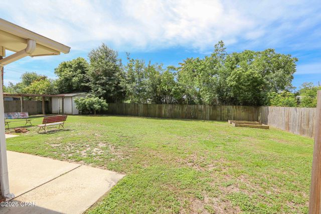 1856 Airport Circle, Panama City, FL 32405