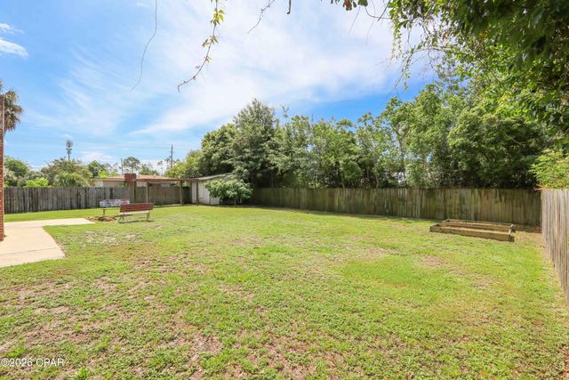 1856 Airport Circle, Panama City, FL 32405