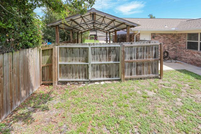 1856 Airport Circle, Panama City, FL 32405