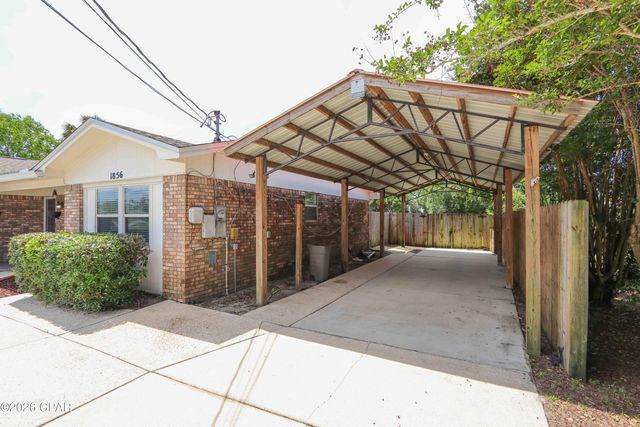 1856 Airport Circle, Panama City, FL 32405