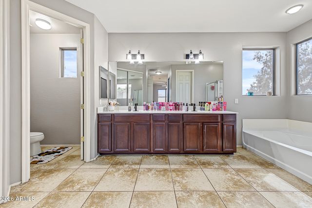 30519 N GUNDERSON Drive, San Tan Valley, AZ 85143