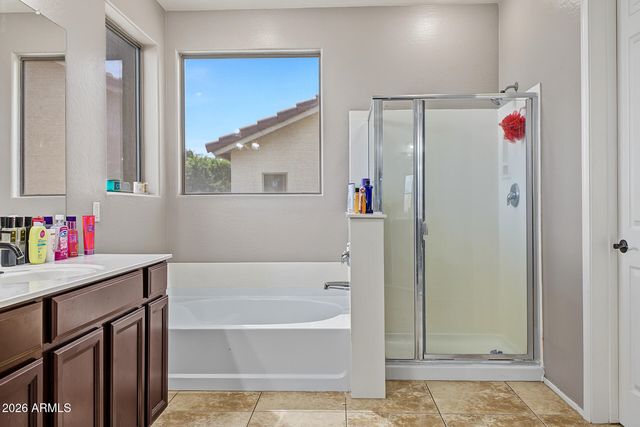 30519 N GUNDERSON Drive, San Tan Valley, AZ 85143