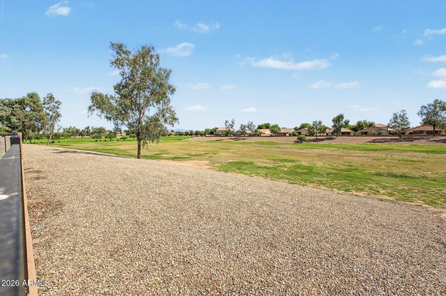30519 N GUNDERSON Drive, San Tan Valley, AZ 85143