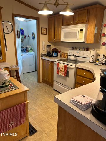 210 Ebenezer Loop, Chuckey, TN 37641