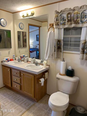 210 Ebenezer Loop, Chuckey, TN 37641