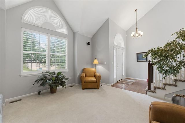 2301 SW Tracker Lane, Lee's Summit, MO 64082