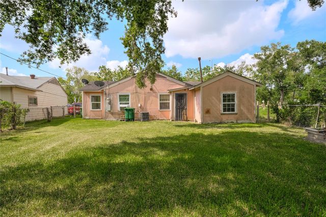 4325 Kay Circle, Houston, TX 77051