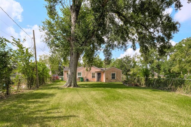4325 Kay Circle, Houston, TX 77051