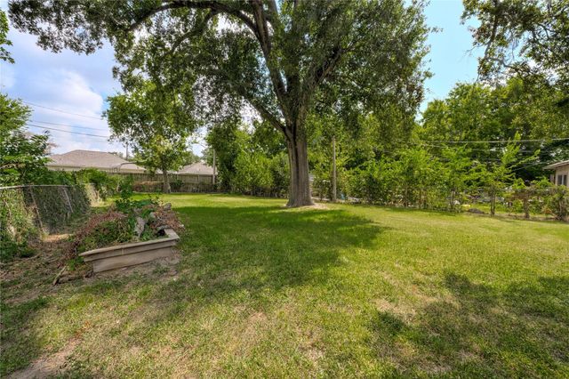 4325 Kay Circle, Houston, TX 77051