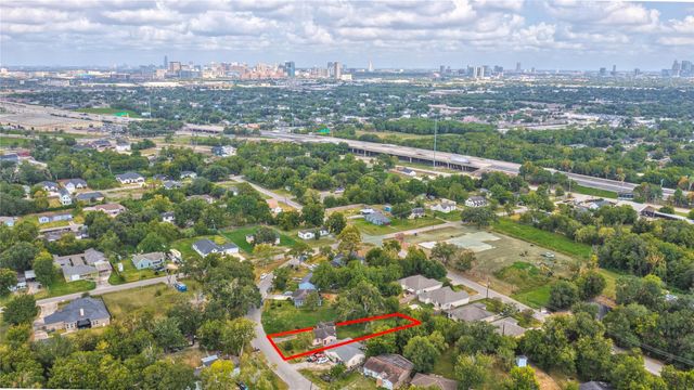 4325 Kay Circle, Houston, TX 77051