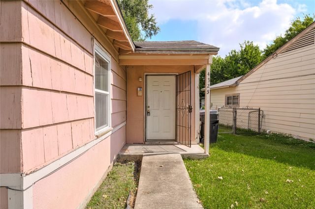 4325 Kay Circle, Houston, TX 77051